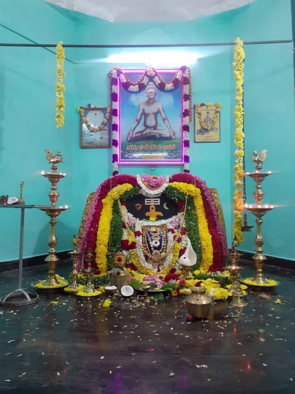 om sree kathirvel swamigal om sree kathirvel swamigal