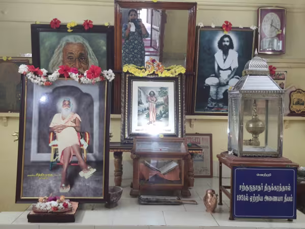 sri chitramuthu adigalar swami (3) sri chitramuthu adigalar swami (3)
